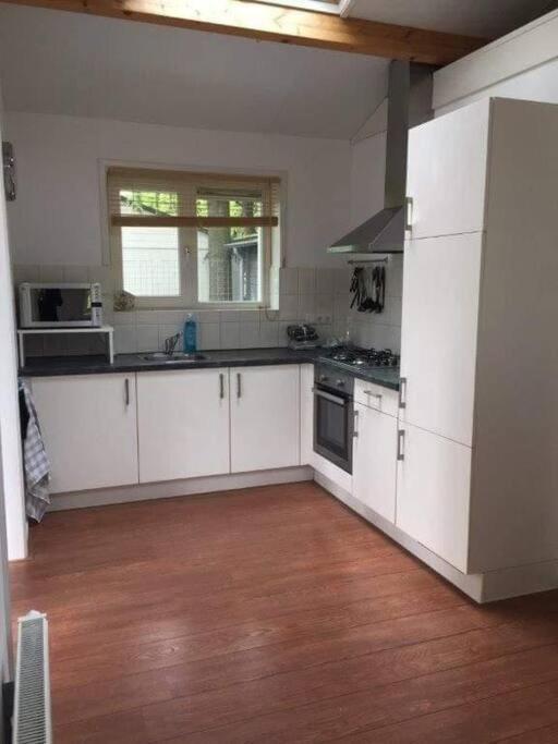 Heerlijk Huis In Een Prachtige Bosrijke Omgeving. 皮滕 外观 照片